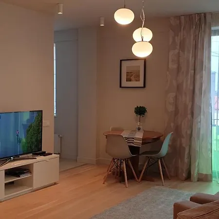 アパート Amipro Apartamenti *